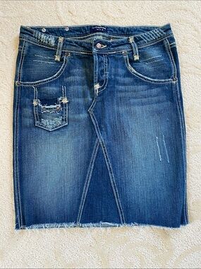 Dark Wash Distressed Denim Skirt B3